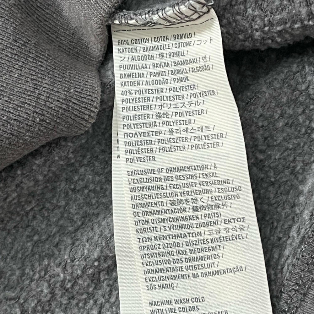 Y2K Hollister Slim Fit Hoodie - Picture 7 of 7